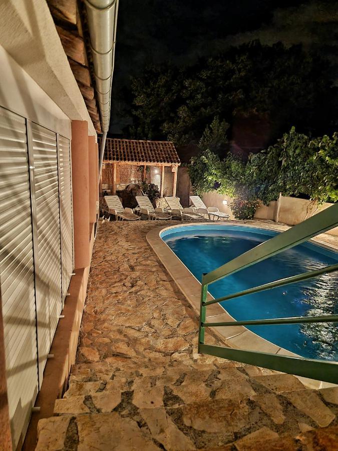 Guesthouse Dila Galovac  Exterior foto